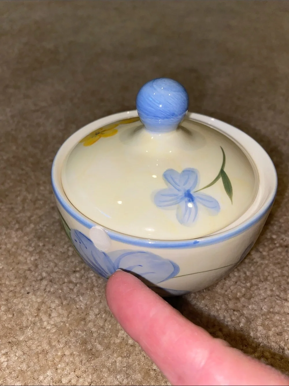 Vintage 2001 April Cornell Cottage Core Ceramic Sugar Bowl Dish & Lid Y2K Chip